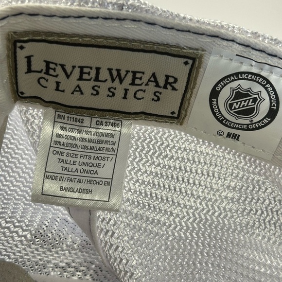 NHL Winnipeg Jets Hat - Picture 4 of 7